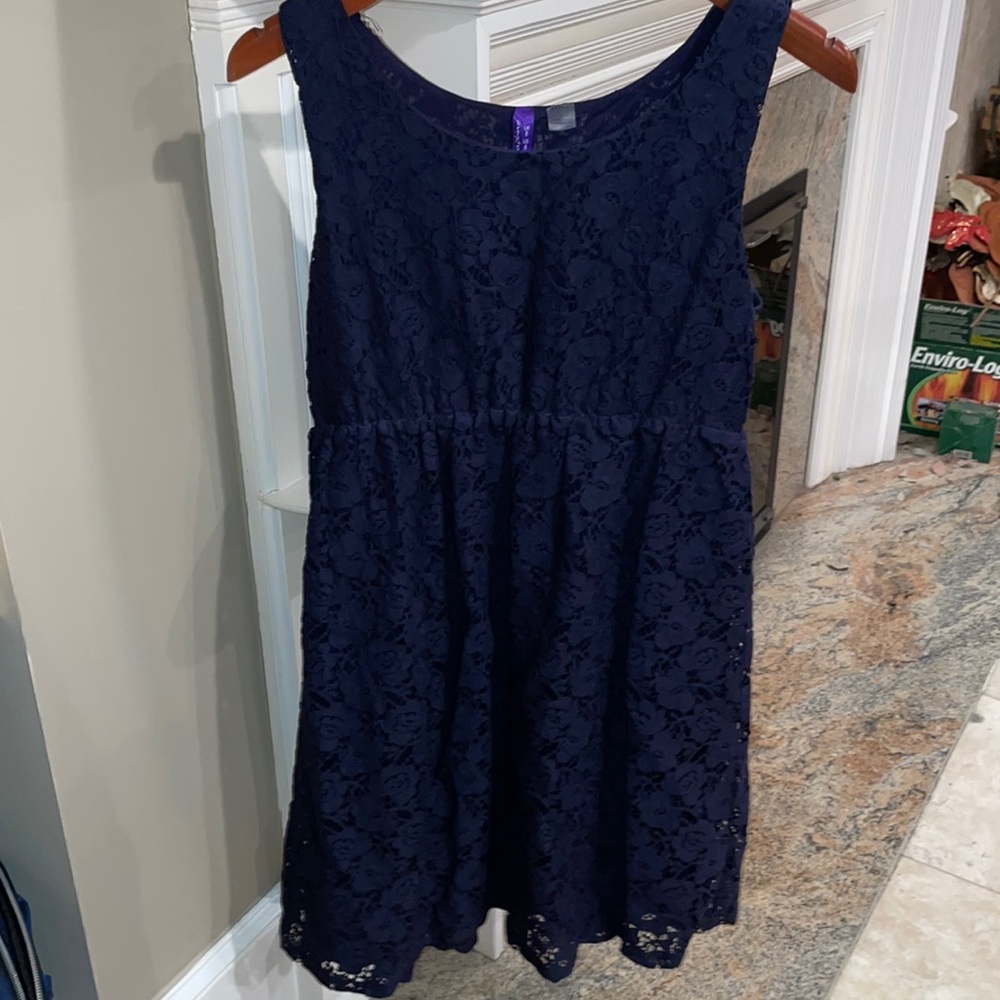 Seraphine maternity dress size 4 NWOT